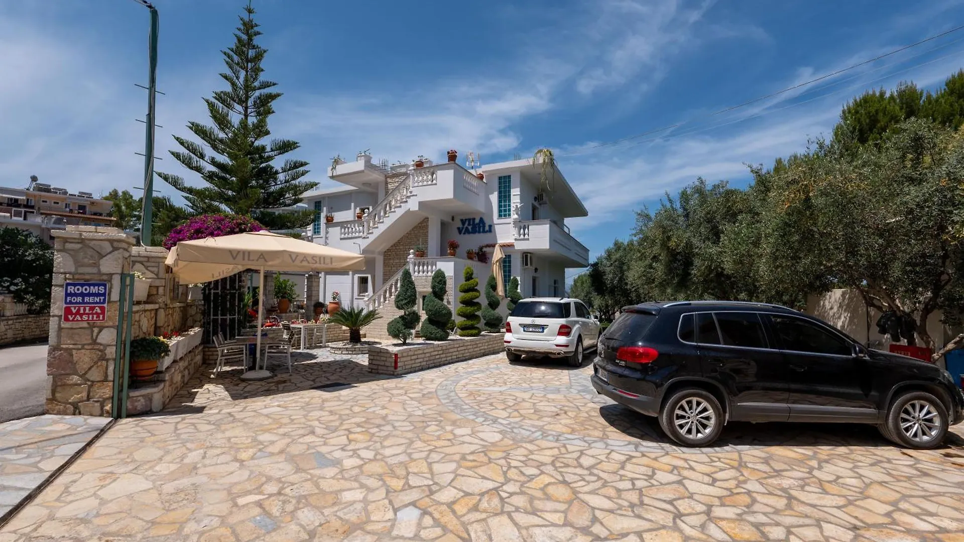 Vila Vasili Ksamil
