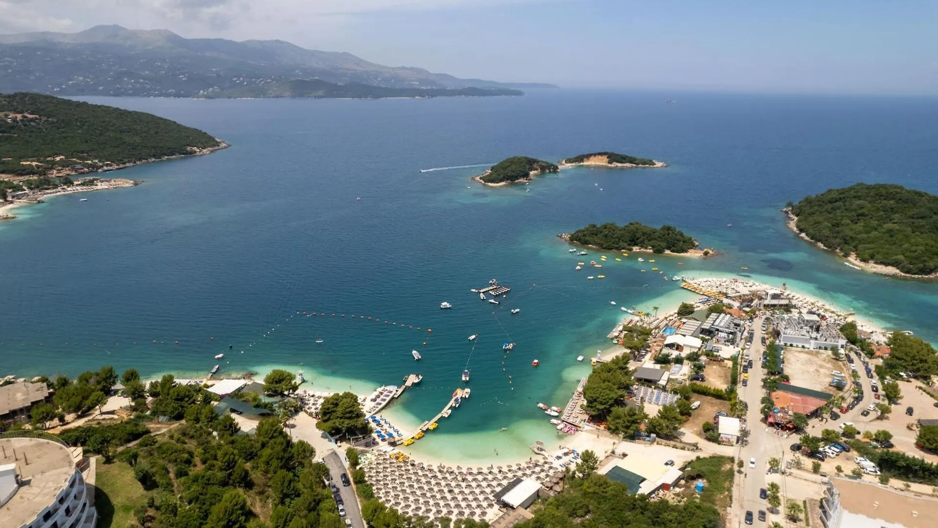 Vila Vasili Ksamil